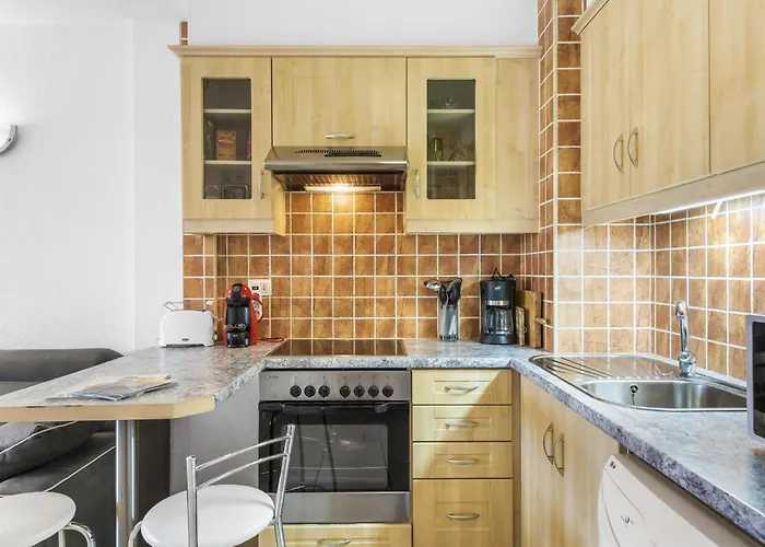 228 Chic 'san Marino' Spectacular Terrace Apartman